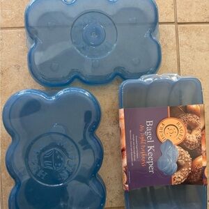 Blue Bagel Keeper by
